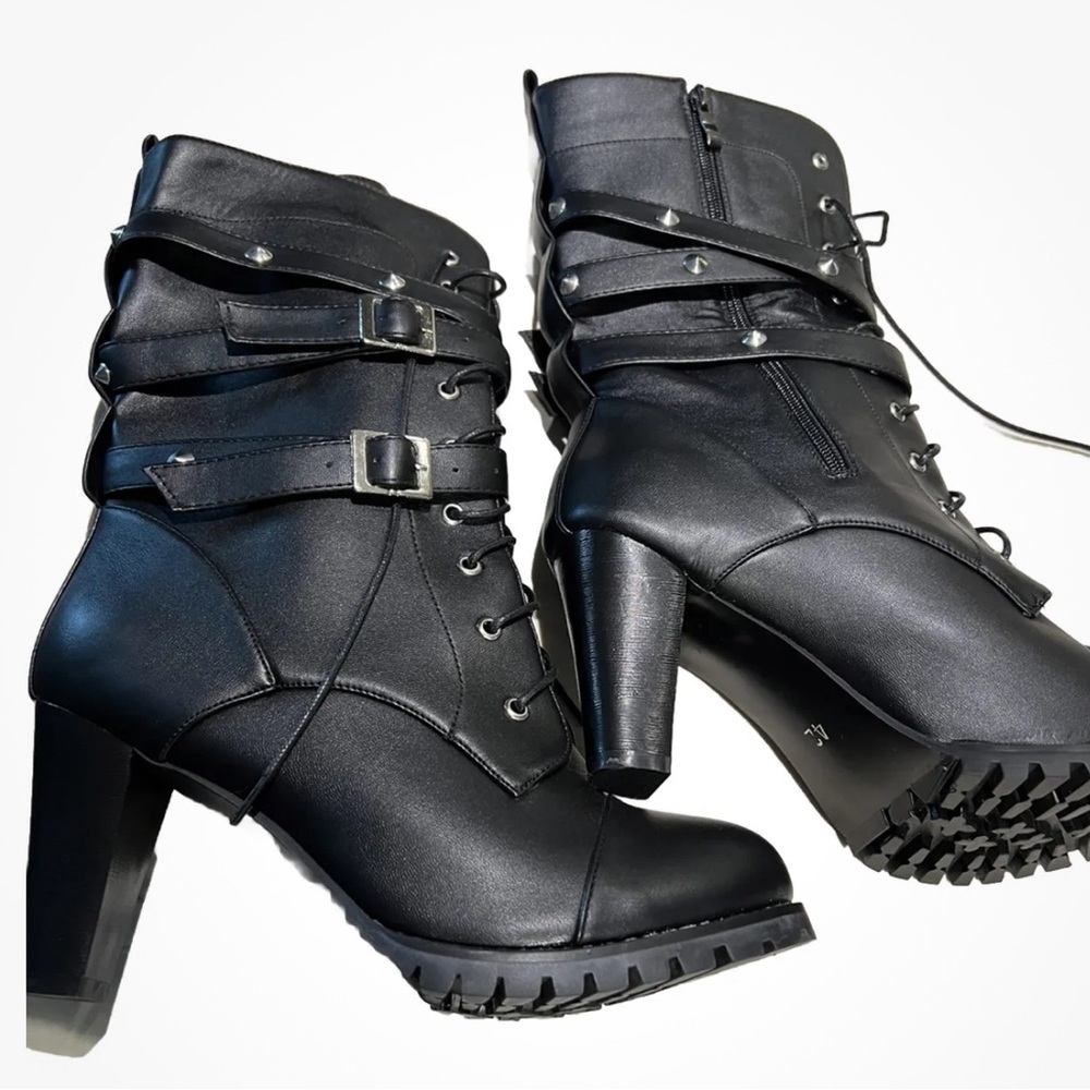 Brand new Boots